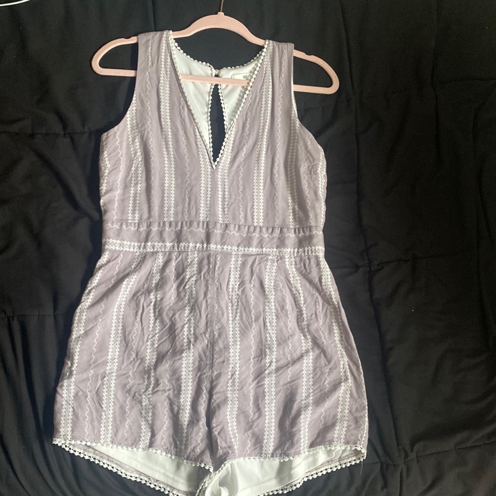 Nordstrom BP. Large Light Purple and White Romper